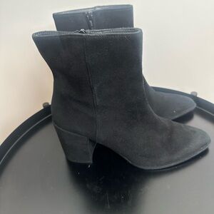 Stuart Weitzman Black Suede Zip Up Bacari Booties Size 8